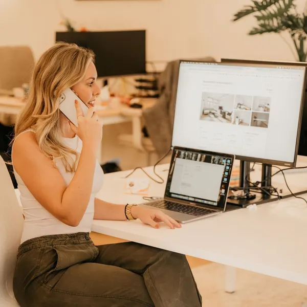 Onderhandelingen Rotterdam Rental Service