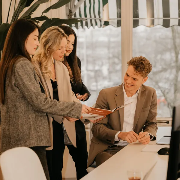 Team overleg documenten verhuurmakelaar